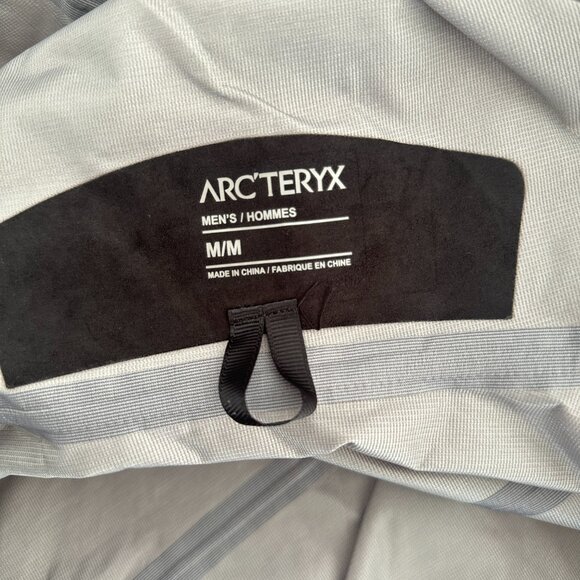 Arcteryx Beta Series Beta lt Jacket Sports Hooded Hard Shell Jacket, Size M - Picture 9 of 9